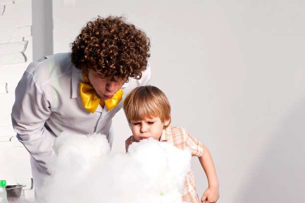 10 научных экспериментов, которые легко делать с ребенком (ФОТО)