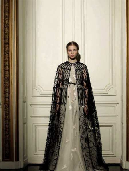 Аристократичная коллекция Valentino Haute Couture весна 2021 (ФОТО)