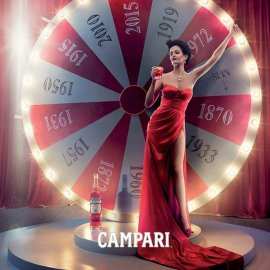 Ева Грин украсила календарь Campari (ФОТО)